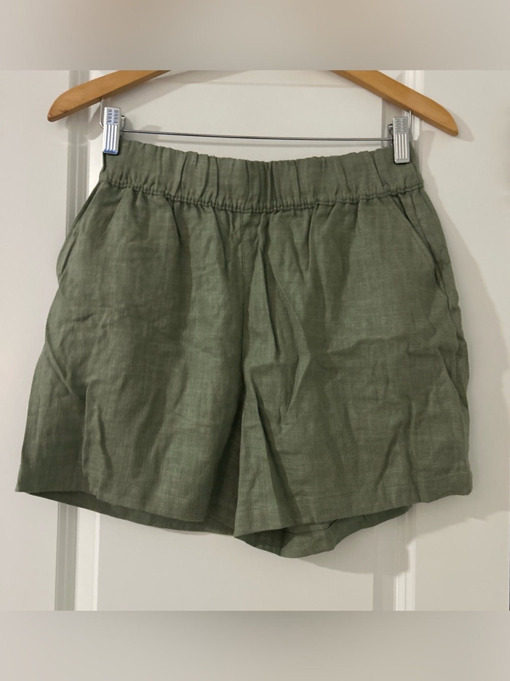 BLANKNYC Women's Linen Blend Shorts, Green, Size XS- 5” Inseam
